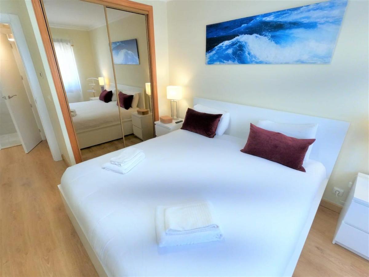 Carnaxide Modern T1 Apartment W Balcony In Carnaxide Oeiras Lisbon מראה חיצוני תמונה